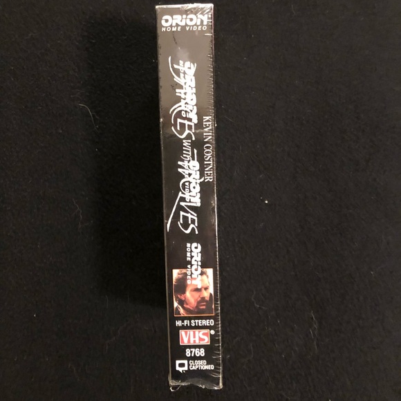 “Dances with Wolves” on VHS - Excellent Condition - made in 1990 📼 - Picture 3 of 10